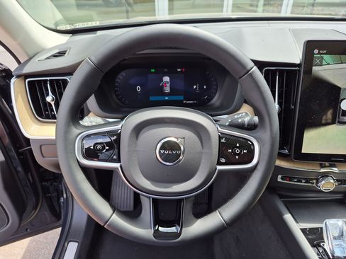 New 2026 Volvo XC60 B5 Ultra w/ Climate Package AWD/4WD image 14