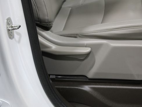 Used 2024 Chevrolet Silverado 3500 LT w/ Convenience Package RWD image 24