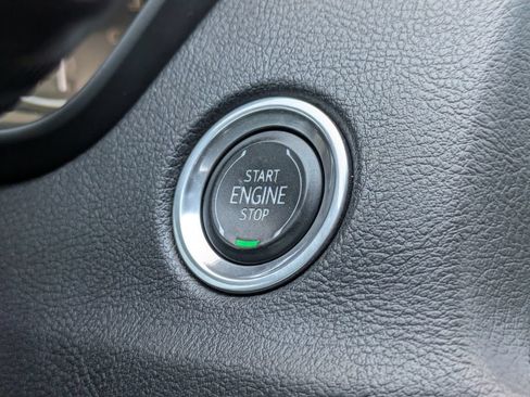 Used 2019 Cadillac XT4 Sport FWD image 27