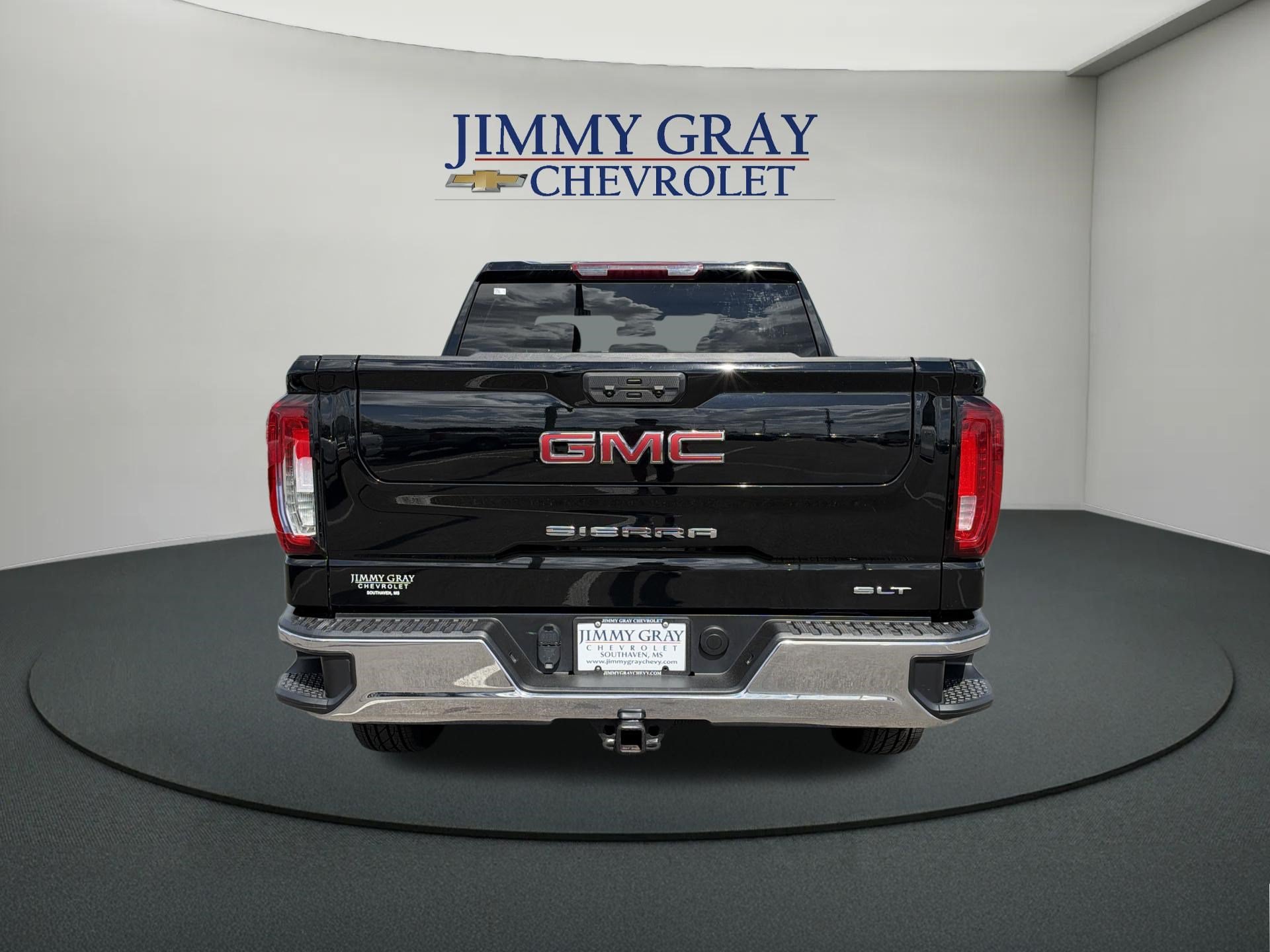 Used 2025 GMC Sierra 1500 SLT RWD image 4