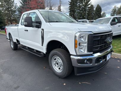 New 2026 Ford F250 XL w/ FX4 Off-Road Package