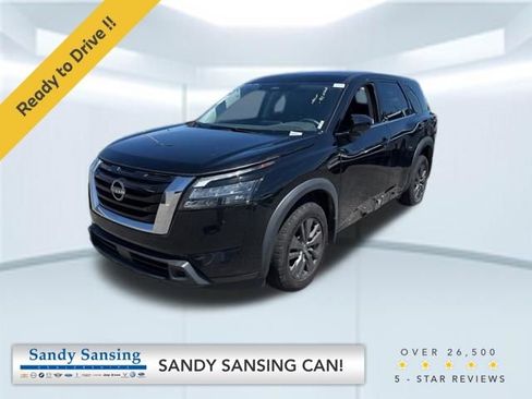 Used 2023 Nissan Pathfinder S FWD image 1