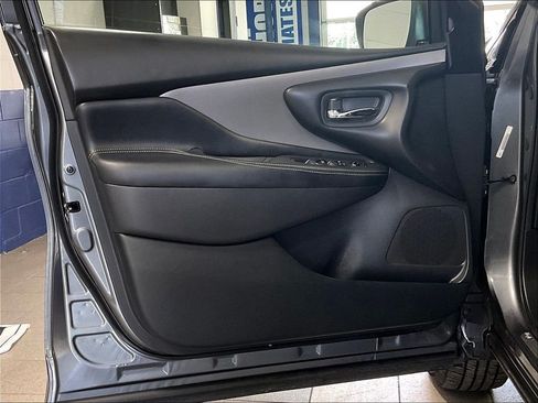 Used 2020 Nissan Murano S w/ Technology Package AWD/4WD image 9