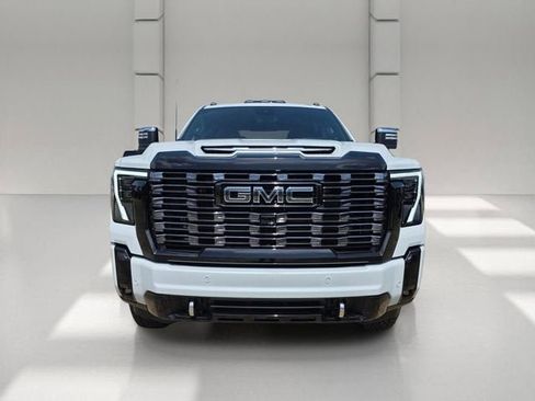 New 2026 GMC Sierra 2500 Denali Ultimate AWD/4WD image 8
