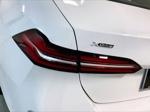 New 2026 BMW 530i xDrive w/ Premium Package AWD/4WD image 14
