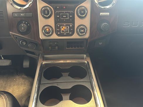 Used 2016 Ford F250 Lariat w/ Chrome Package image 22