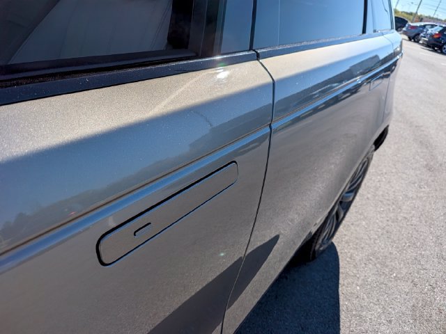 Used 2019 Land Rover Range Rover Velar R-Dynamic SE AWD/4WD image 10
