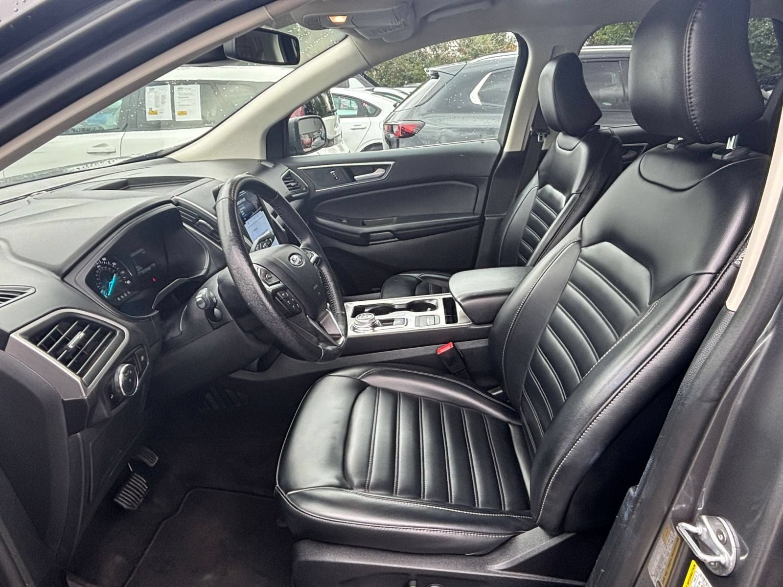 Used 2024 Ford Edge SEL AWD/4WD image 25