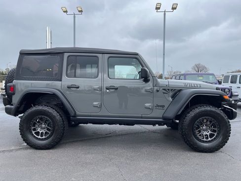 Used 2022 Jeep Wrangler Unlimited Willys image 44