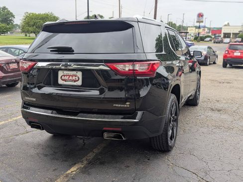 Used 2019 Chevrolet Traverse Premier w/ LPO, Black Accent Package AWD/4WD image 7