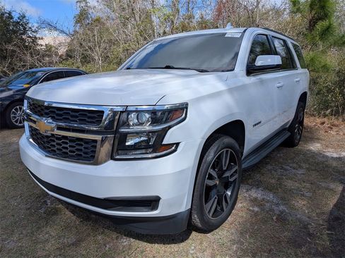 Used 2019 Chevrolet Tahoe LT image 3