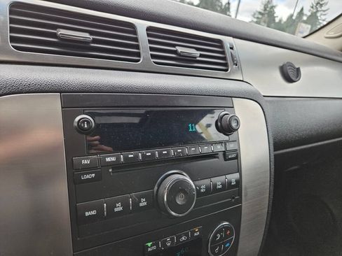 Used 2007 Chevrolet Avalanche LT w/ LT Preferred Equipment Group AWD/4WD image 24