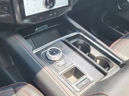 Used 2023 Ford Expedition Limited RWD image 19