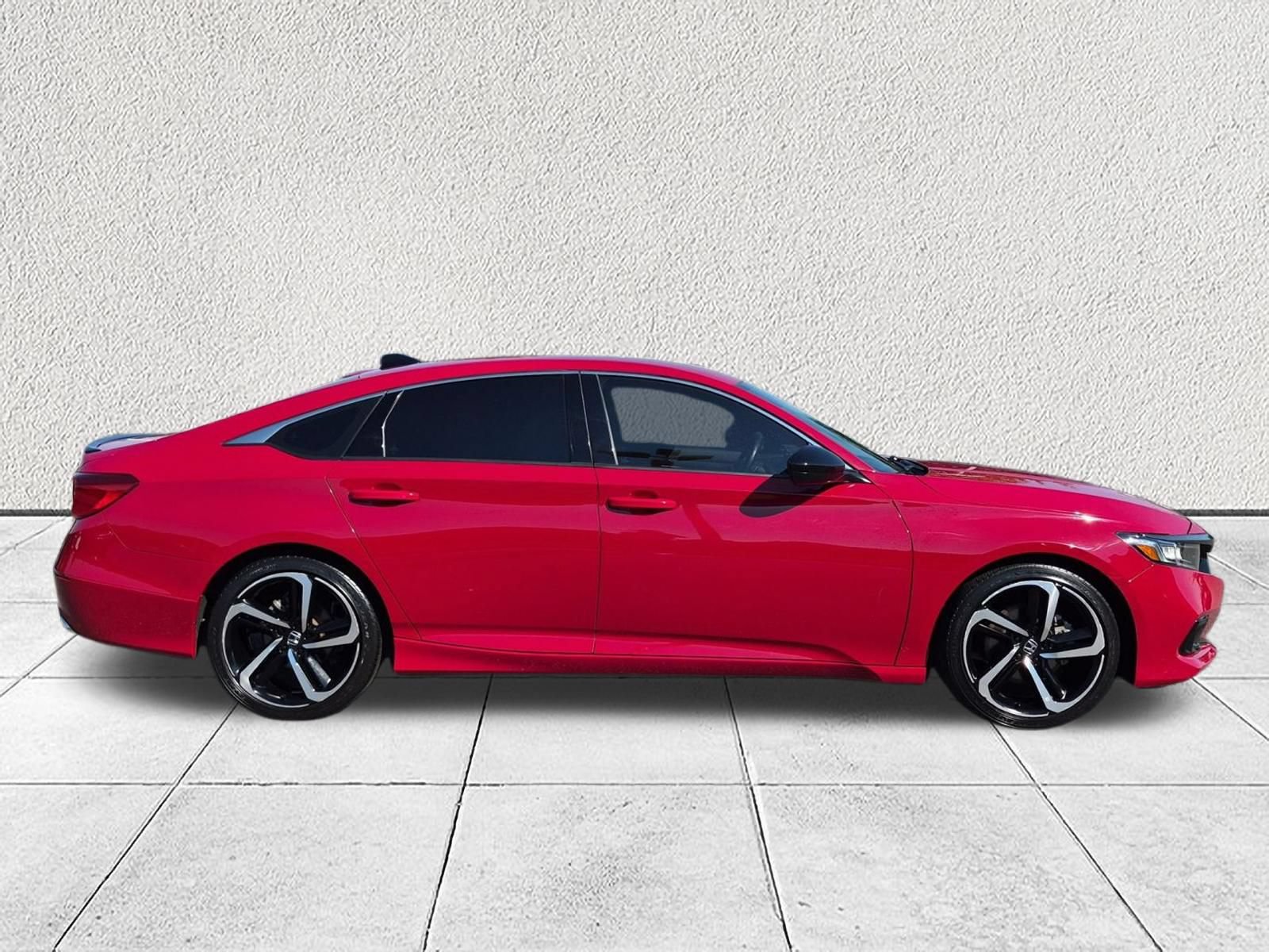 Used 2022 Honda Accord Sport image 2