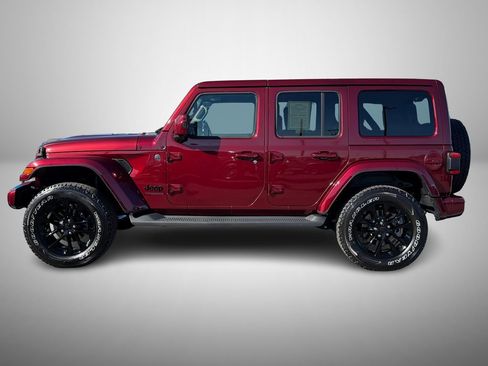 Used 2021 Jeep Wrangler Unlimited Sahara image 5
