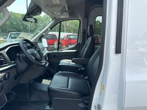 New 2025 Ford Transit 250 148 Medium Roof Extended AWD w/ Load Area Protection Package image 13