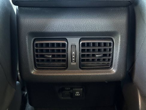 Used 2025 Toyota Camry SE FWD image 20