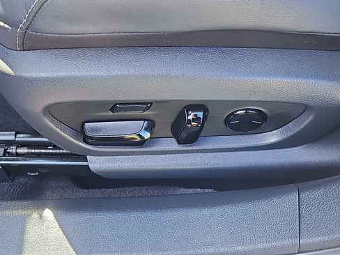 Used 2019 Lexus ES 350 image 16