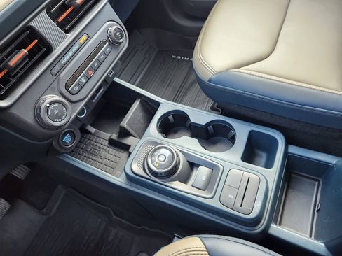 Used 2025 Ford Maverick Lariat w/ 4K Tow Package image 22