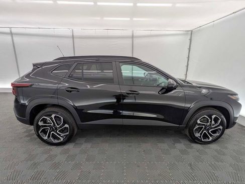 New 2026 Chevrolet Trax RS w/ Driver Confidence Package FWD image 7