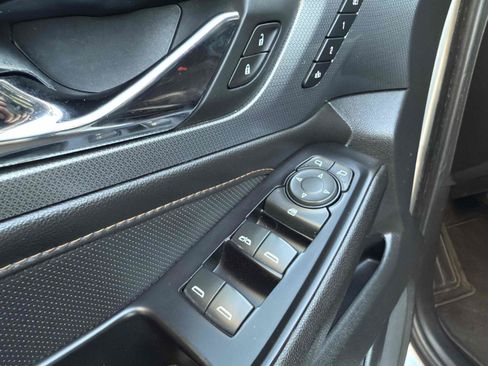 Used 2018 Chevrolet Traverse Premier w/ Redline Edition image 32