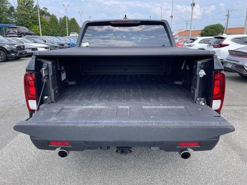 Used 2025 Honda Ridgeline Sport image 17