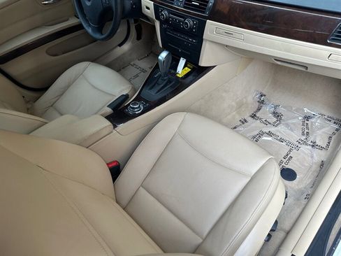 Used 2011 BMW 328i xDrive Sedan image 19