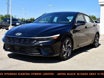 New 2025 Hyundai Elantra Limited