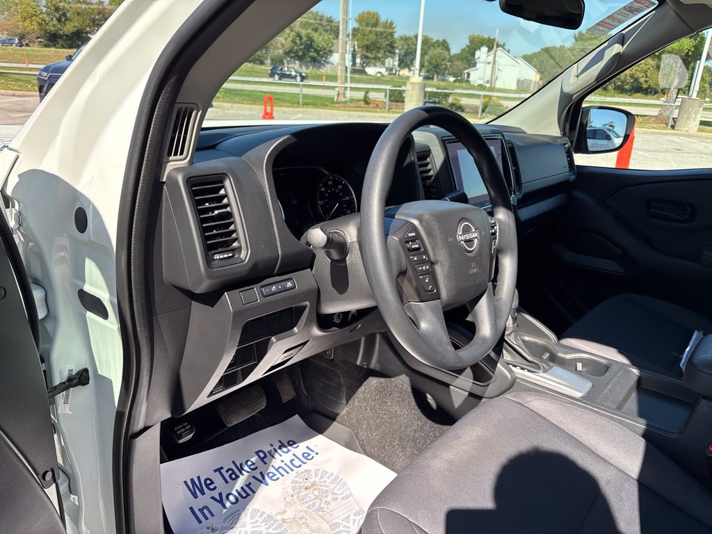 Used 2024 Nissan Frontier S RWD image 22