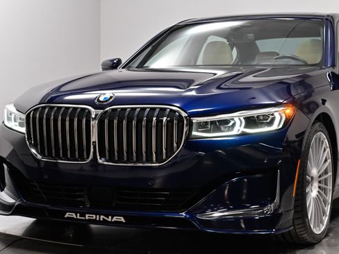 Used 2022 BMW ALPINA B7 xDrive AWD/4WD image 55