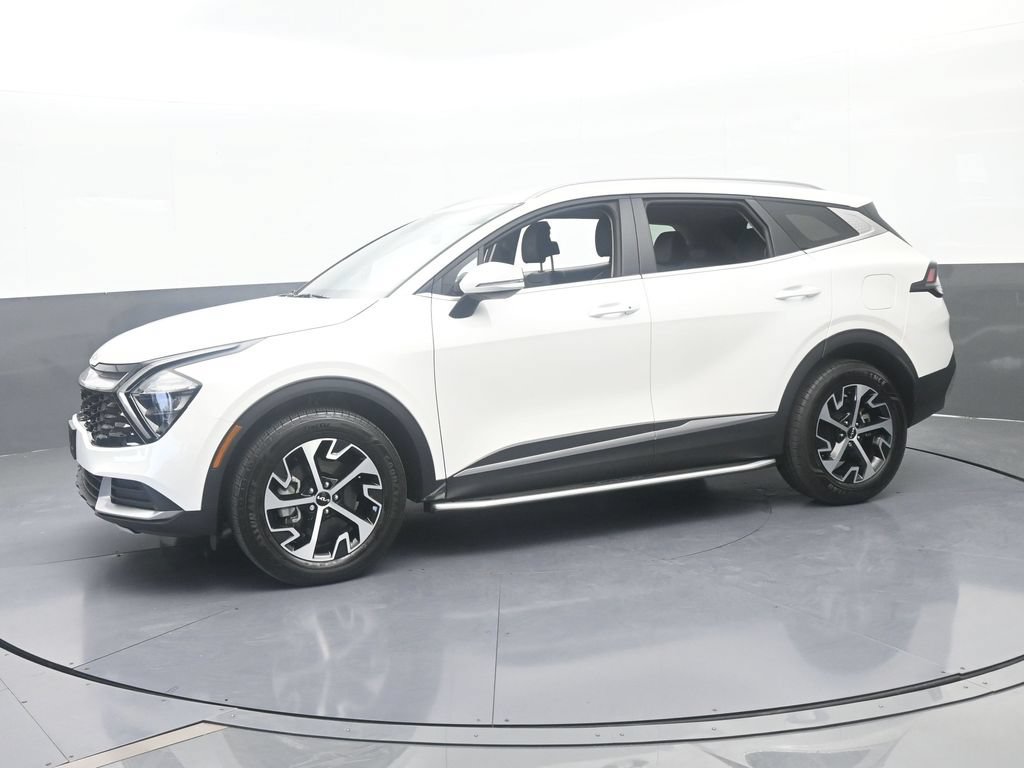 Used 2023 Kia Sportage EX AWD/4WD image 2