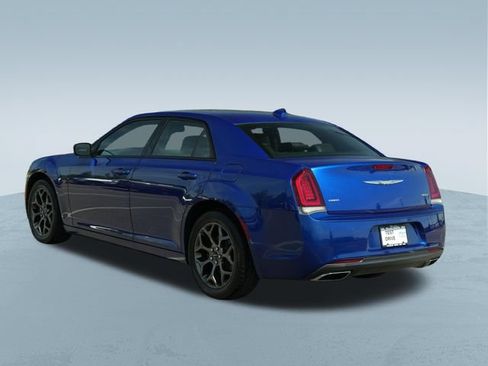 Used 2018 Chrysler 300 S AWD/4WD image 5
