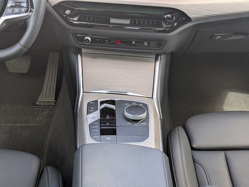 Used 2025 BMW 330i Sedan RWD image 19