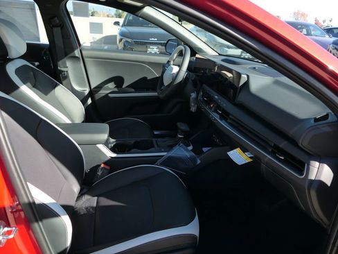 New 2025 Kia K4 GT-Line image 22