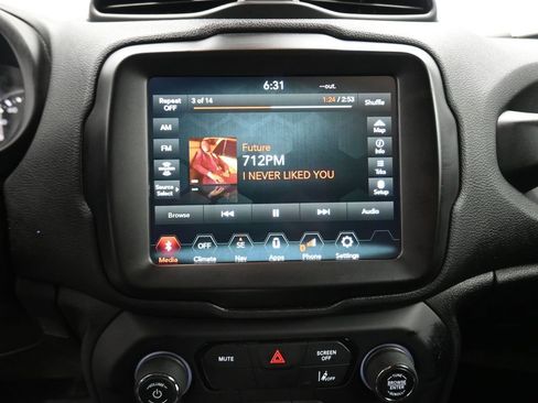 Used 2023 Jeep Renegade Trailhawk AWD/4WD image 8