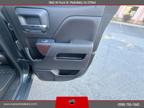 Used 2018 GMC Sierra 1500 SLE w/ SLE Value Package AWD/4WD image 36
