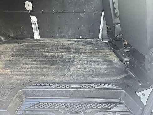 Used 2024 Ford Transit 250 148 Medium Roof Extended AWD w/ Load Area Protection Package image 31