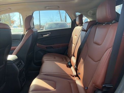 Used 2019 Ford Edge Titanium w/ Equipment Group 301A image 25