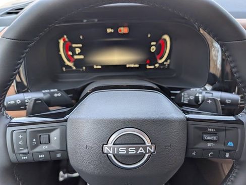 New 2026 Nissan Pathfinder Platinum image 13