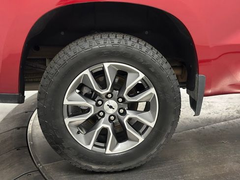 Used 2022 Chevrolet Silverado 1500 RST w/ Z71 Off-Road Package AWD/4WD image 25