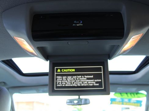 Used 2014 Toyota Sequoia Platinum AWD/4WD image 30