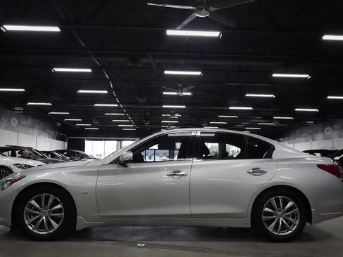 Used 2014 INFINITI Q50 Premium w/ Navigation Package RWD image 2