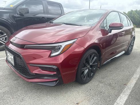 Used 2026 Toyota Corolla SE w/ SE Package FWD image 2