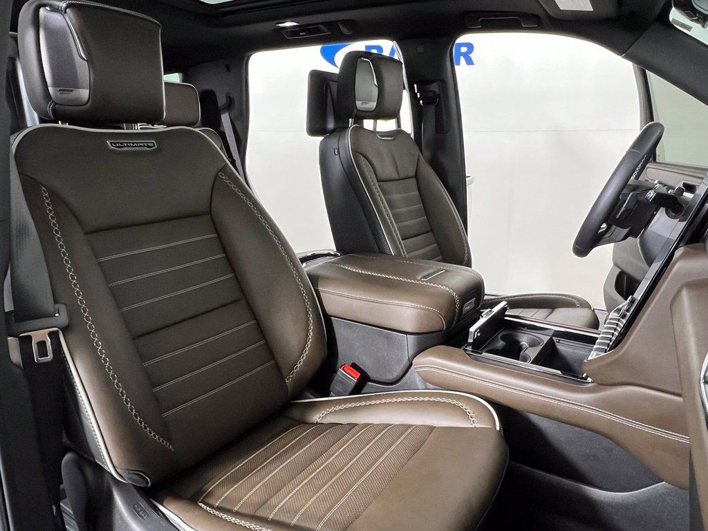 Certified 2026 GMC Yukon Denali Ultimate AWD/4WD image 12