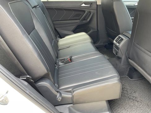 Used 2024 Volkswagen Tiguan SE FWD image 24