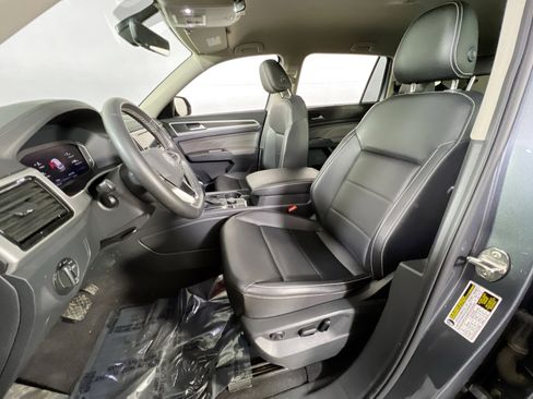 Used 2023 Volkswagen Atlas SE image 20