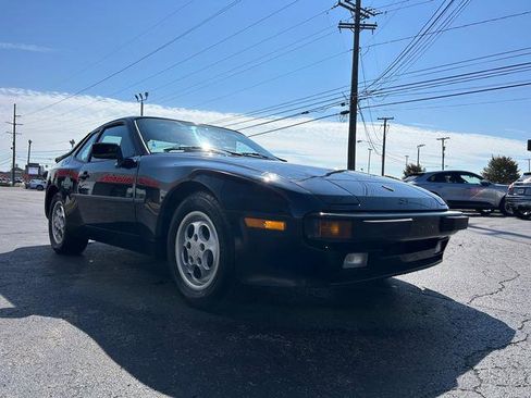 Used 1988 Porsche 944 Coupe image 4