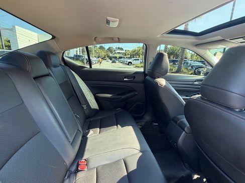 Used 2022 Nissan Altima 2.5 SR w/ Midnight Edition Package FWD image 21