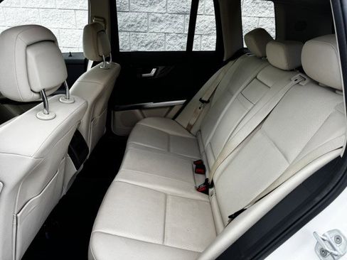 Used 2013 Mercedes-Benz GLK 350 4MATIC w/ Multimedia Pkg image 7