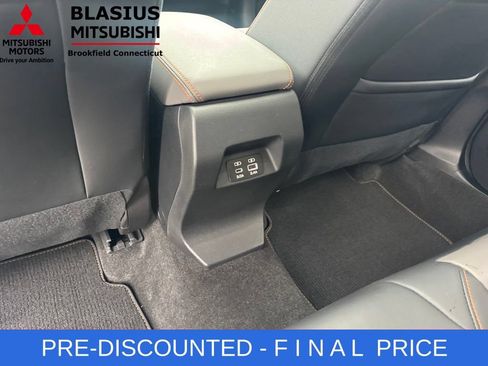 Used 2024 Subaru Crosstrek 2.5i Limited AWD/4WD image 40